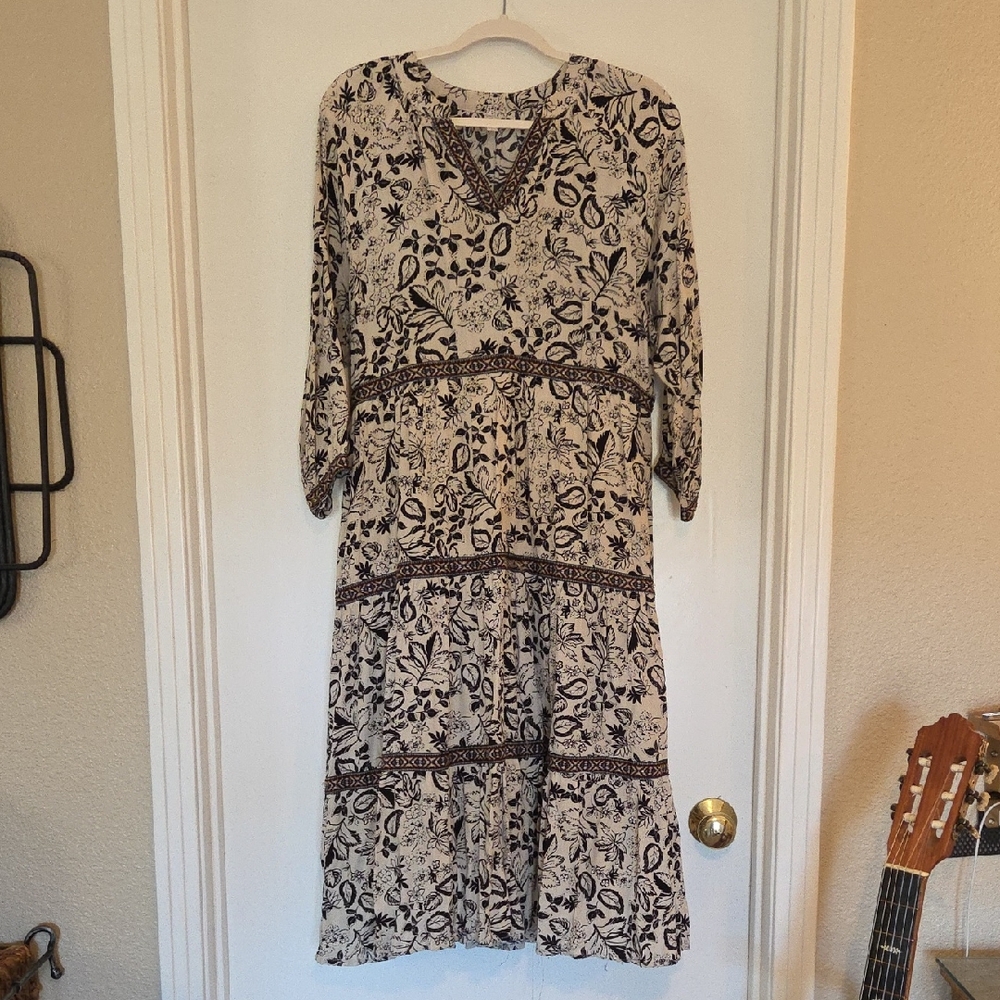 Lapis Black and Cream Floral Long Sleeve Dress